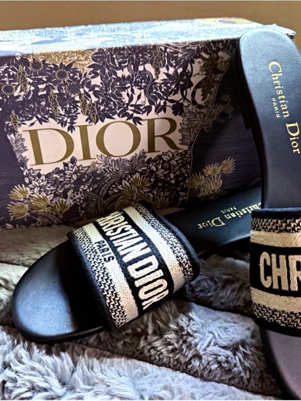 Dior Men Black and Cream Logo Slide Sandals